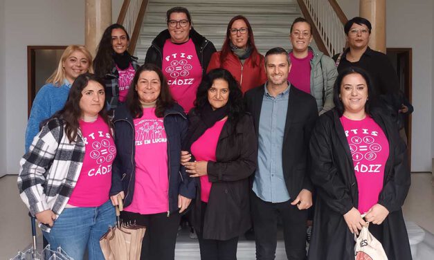 El Puerto apoya por unanimidad las demandas del personal de integración (PTIS) en los centros educativos