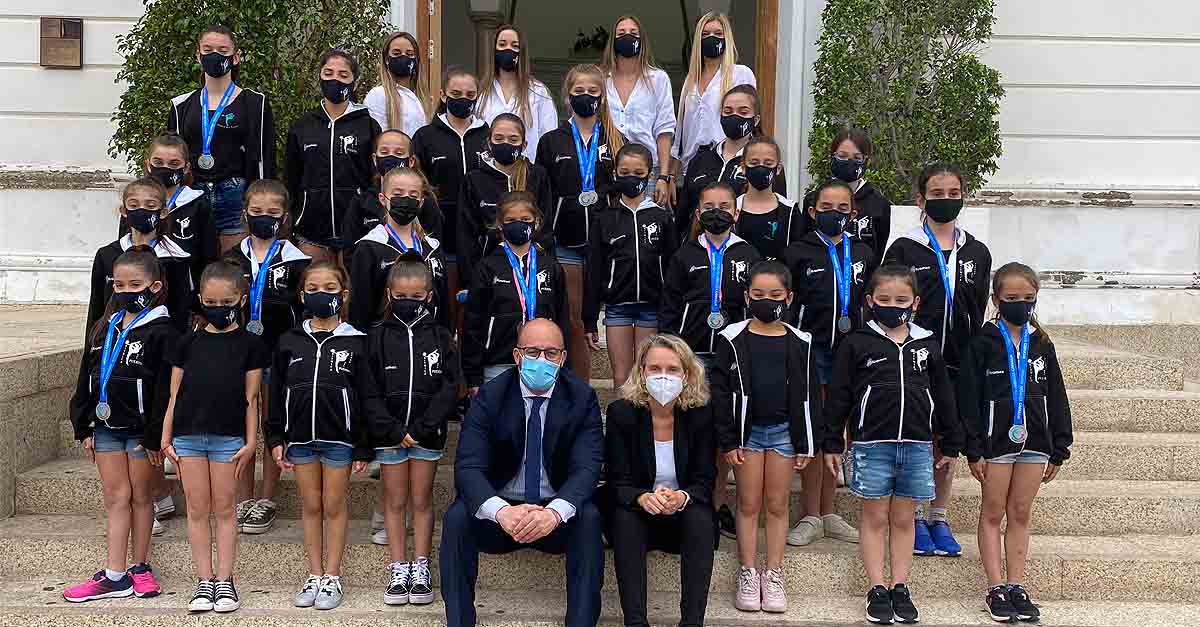 Beardo recibe al Club de Gimnasia Rítmica Ciudad del Puerto para felicitarles por sus éxitos