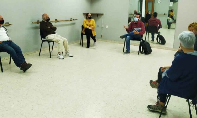 Unión Portuense se reúne con la asociación de vecinos de Valdelagrana para conocer sus demandas