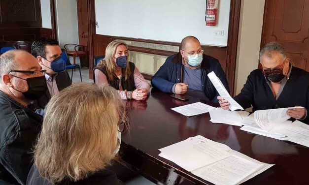 Consenso de todos los grupos municipales y secciones sindicales para la estabilización de más de 60 interinos