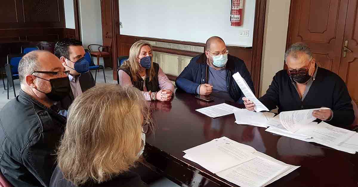 Consenso de todos los grupos municipales y secciones sindicales para la estabilización de más de 60 interinos