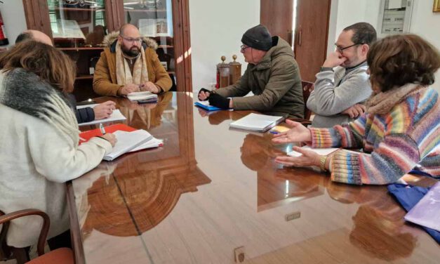 Gobierno y CCOO continúan sentando las bases para avanzar en la reorganización municipal de la plantilla