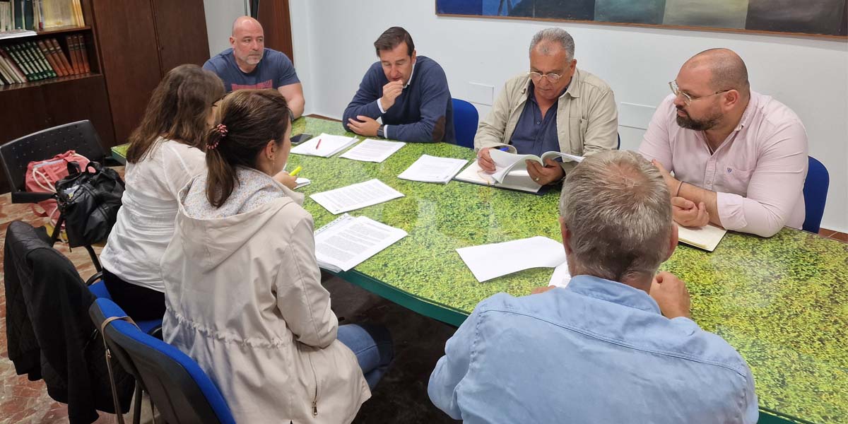 Bello presenta a las delegaciones sindicales el borrador del Reglamento de Teletrabajo del Ayuntamiento