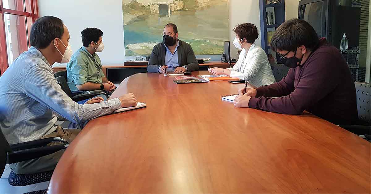 El Ayuntamiento crea una Mesa de Trabajo con el CCA de cara a la recuperación económica