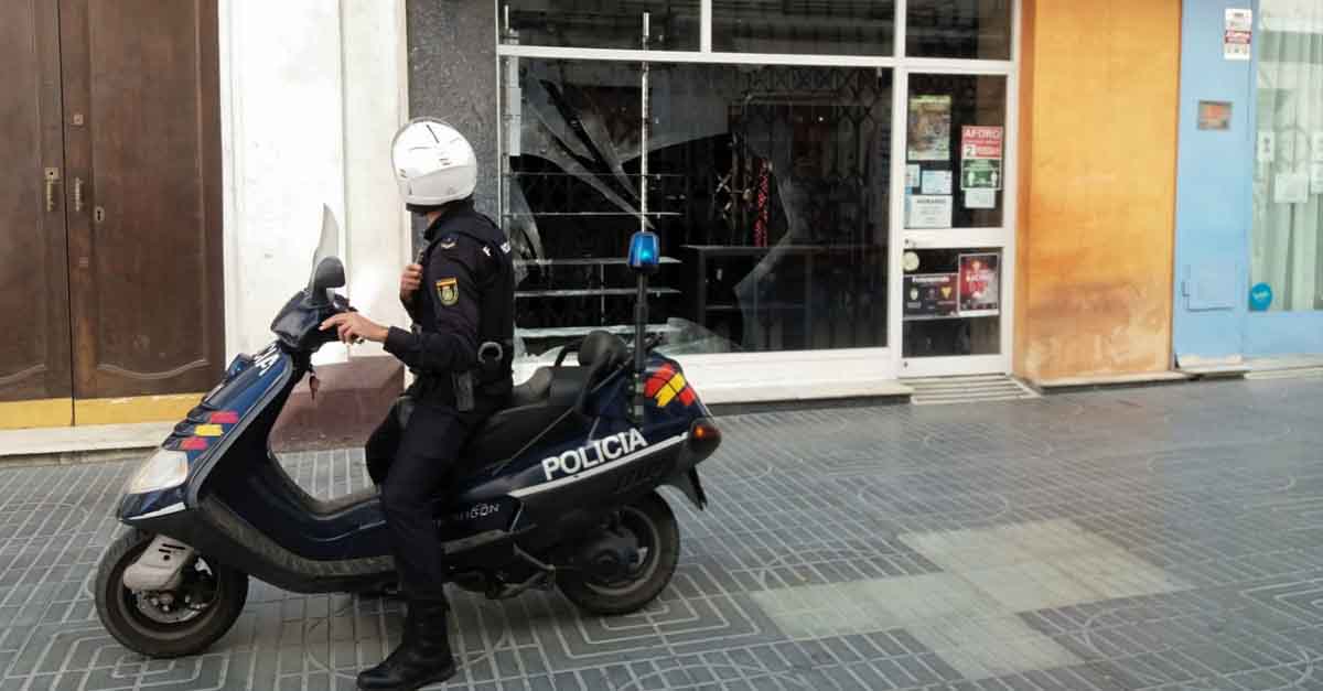 Roban en una tienda de moda y complementos en El Puerto