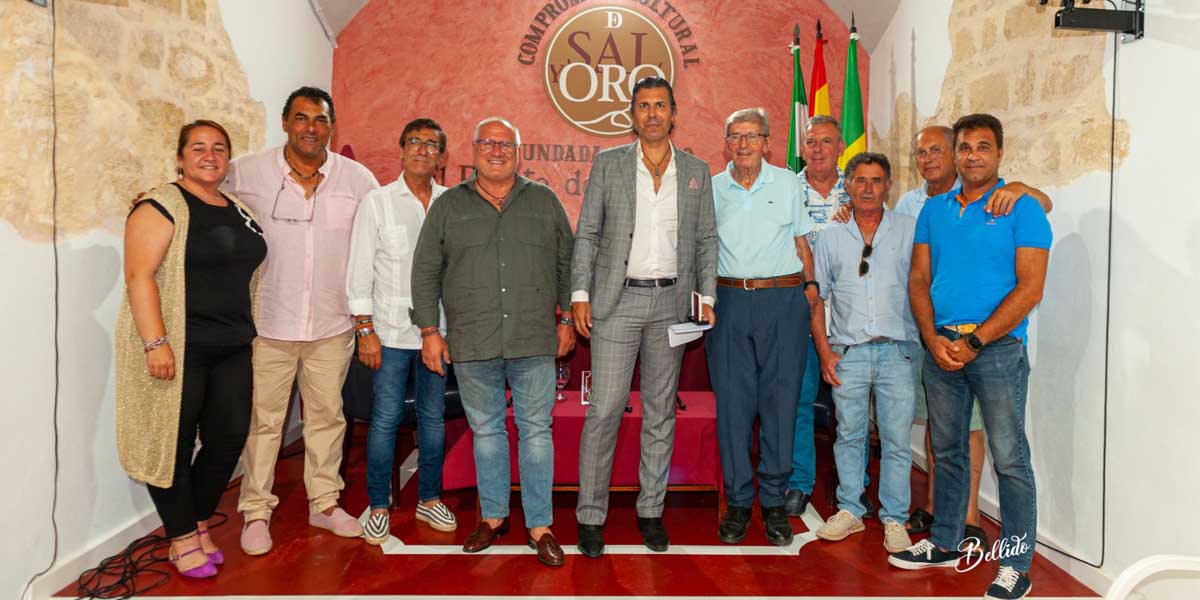 Los 'Quejíos' de Jesús Soto de Paula ponen la huella poética en la sede del Espacio Cultural y Taurino 'De Sal y Oro'