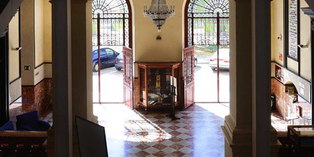 Una nueva trabajadora social pasa a formar parte del Servicio de Educación para combatir el absentismo escolar en El Puerto