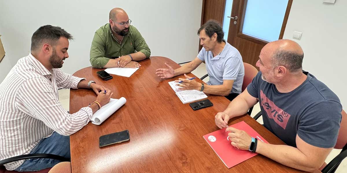 Garay y Bello se reúnen con la sección sindical de UGT de la plantilla municipal de El Puerto