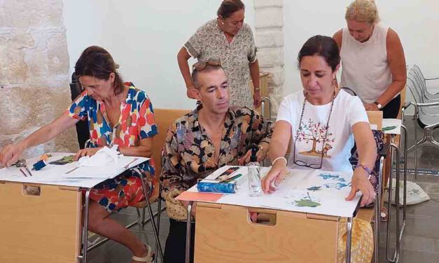 La Ermita de Santa Clara acoge el taller Ecoprint