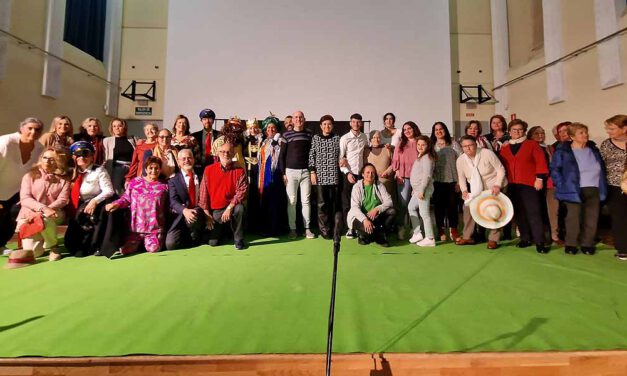 La escenificación de cuatro obras clausura "Actuación Vecinal" en el Edificio San Luis