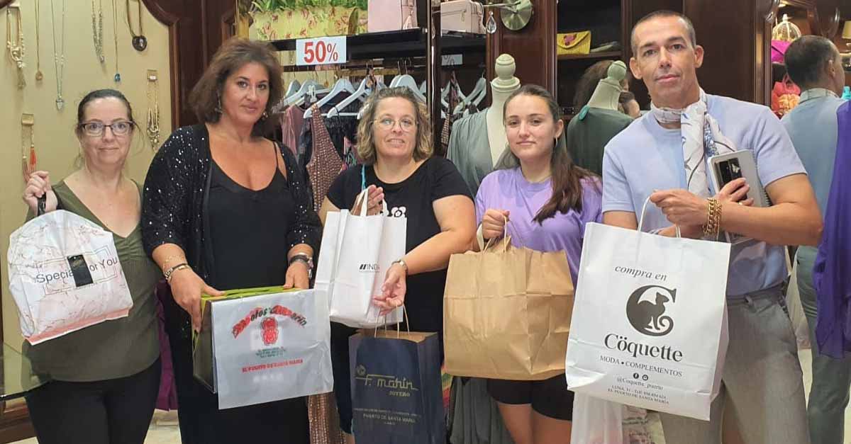 La tómbola de la Convivencia Vecinal de los Milagros contará con regalos donados por Revive