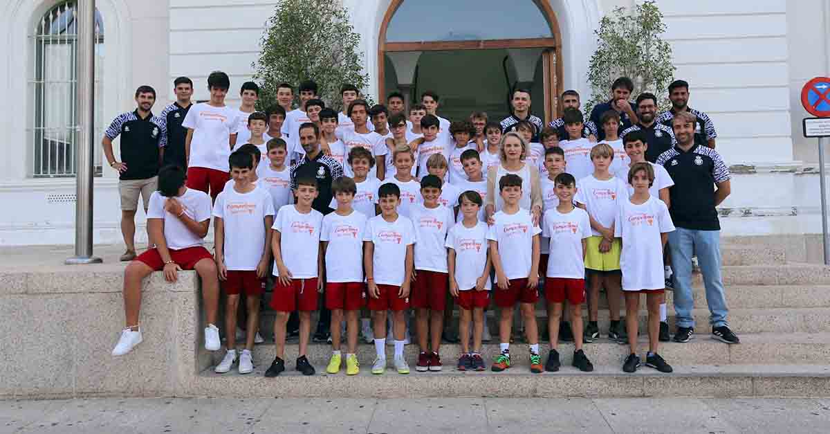 El Trasmallo FC es recibido por el Ayuntamiento tras su gran temporada