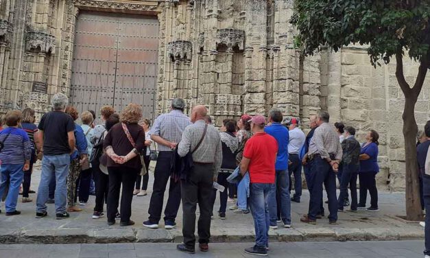 El Ayuntamiento adjudica el contrato para mejorar el servicio de las Oficinas de Turismo de El Puerto