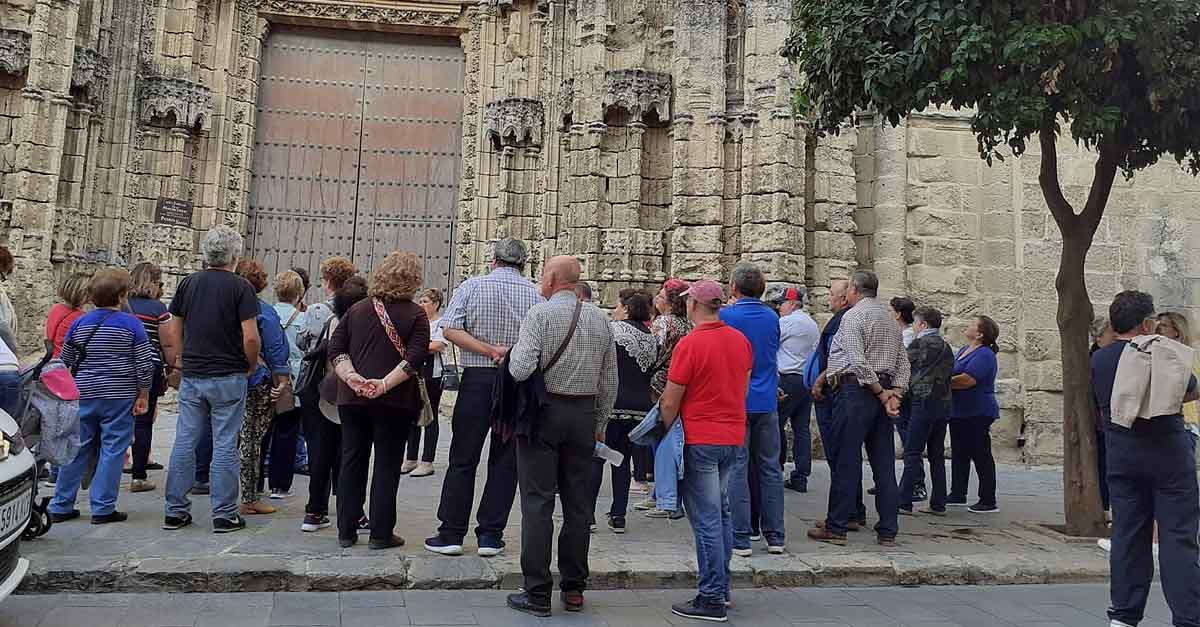 El Ayuntamiento adjudica el contrato para mejorar el servicio de las Oficinas de Turismo de El Puerto