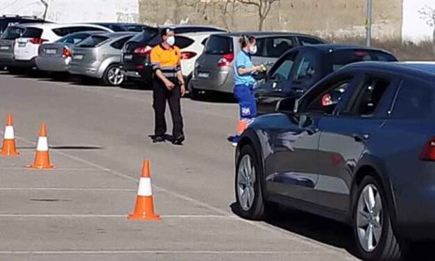 El punto de vacunación en el Centro Cívico adapta sus accesos ante la llegada de un mayor número de dosis