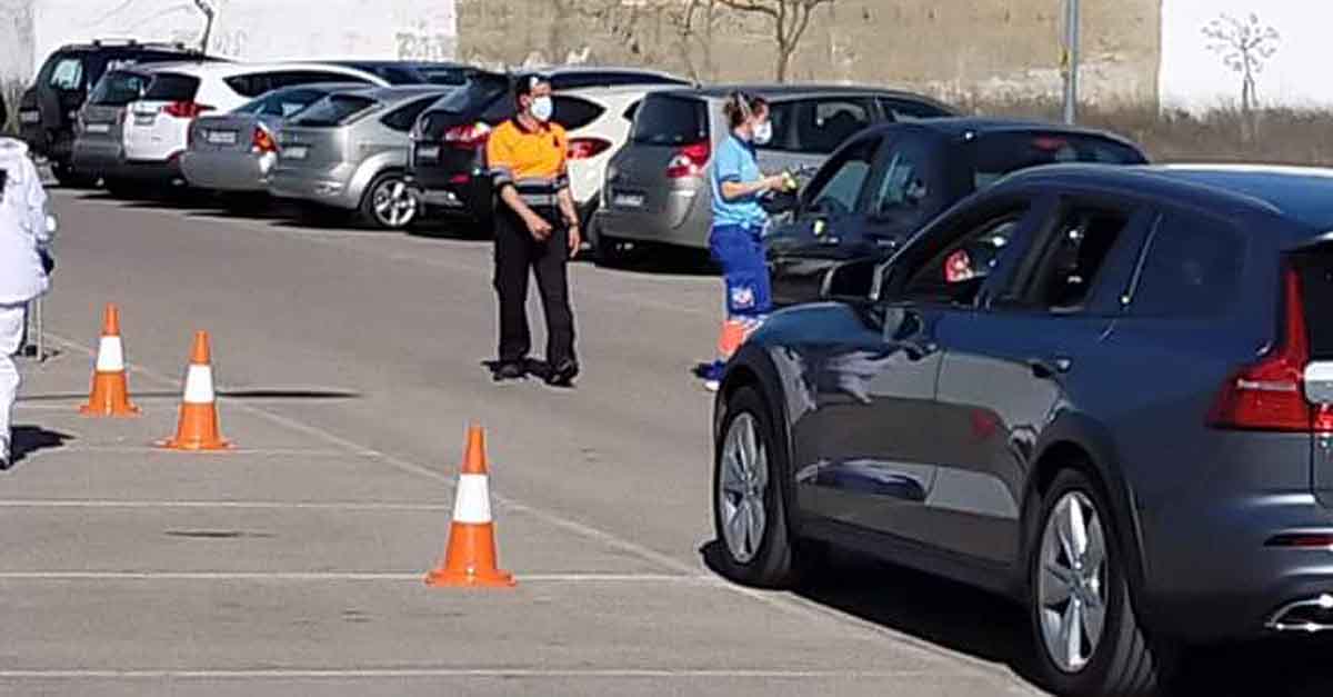 El punto de vacunación en el Centro Cívico adapta sus accesos ante la llegada de un mayor número de dosis