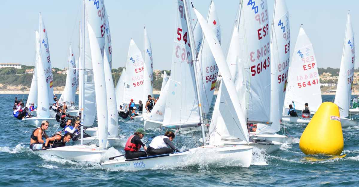 Neus Ballester y Andrea Perelló ponen en riesgo su liderato en el Campeonato de España de 420