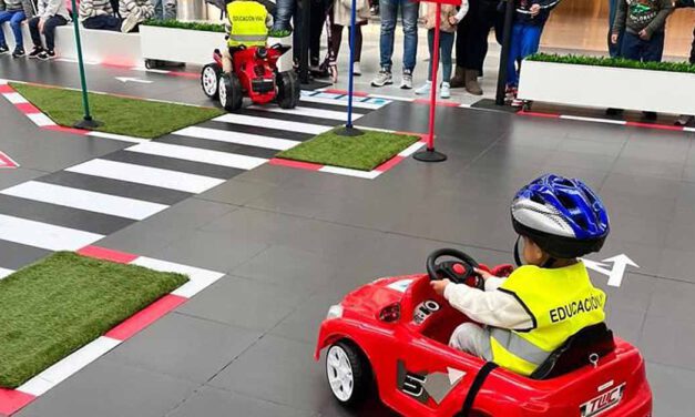 El Paseo apuesta por el ocio infantil e inaugura un circuito de seguridad vial