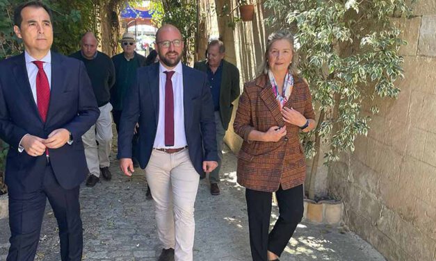 El consejero de Justicia visita las Bodegas de El Cortijo, la futura sede de los juzgados