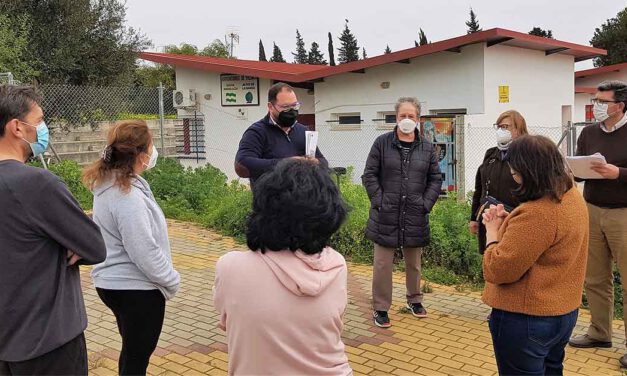 Bello agradece el trabajo altruista de las asociaciones de vecinos como la de Altos de la Bahía