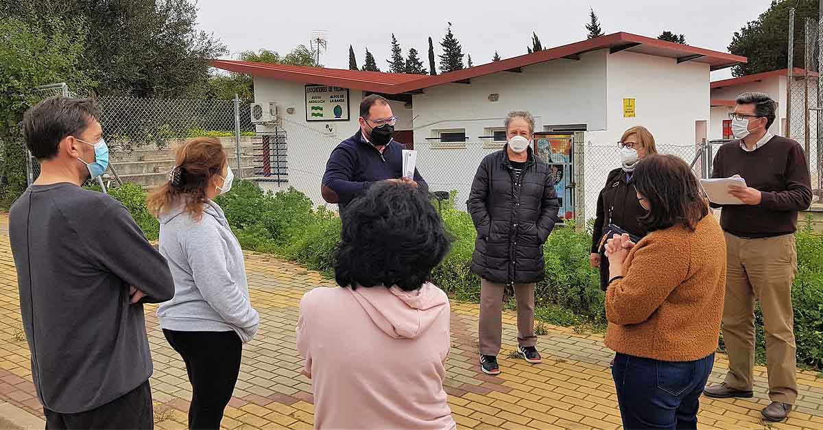 Bello agradece el trabajo altruista de las asociaciones de vecinos como la de Altos de la Bahía