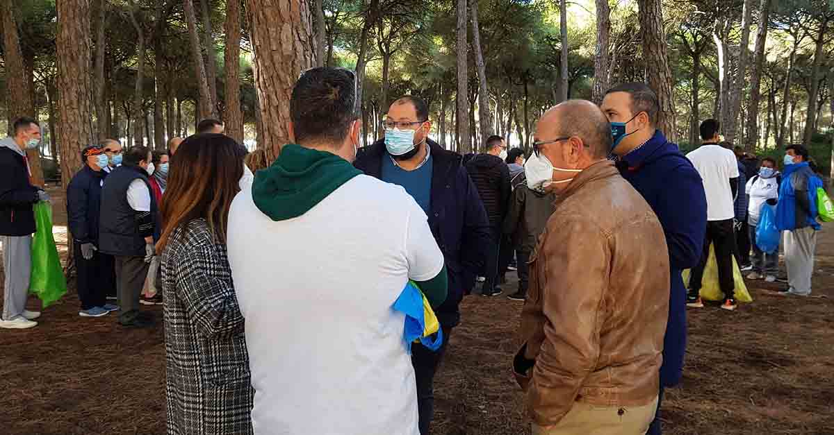 Afanas se suma al Proyecto Libera en el pinar de las Dunas de San Antón