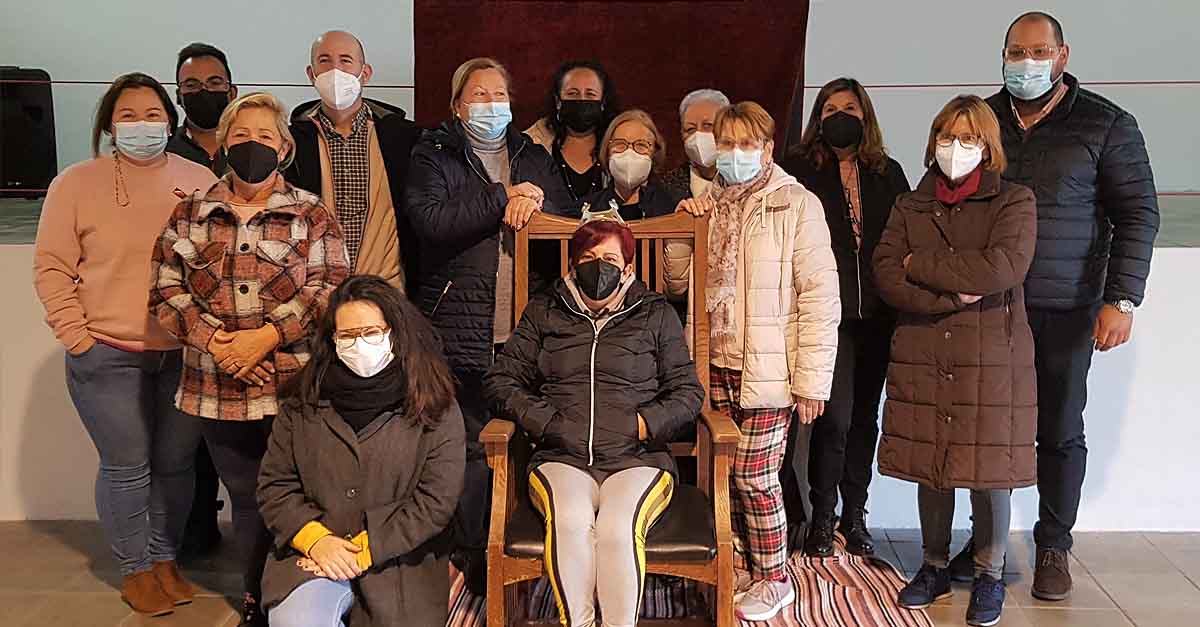 La sala multiusos del Poblado de Doña Blanca expone las fotografías de la AAVV El Castillo