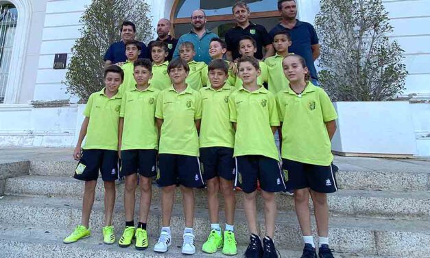 Beardo recibe al equipo Benjamín del CD SAFA San Luis tras ascender a la 2ª RFAF Benjamín