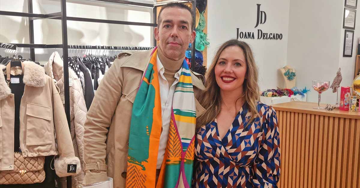 Calleja visita “Joana Delgado Shop”, una boutique sita en Avenida del Ejército que ha renovado su imagen