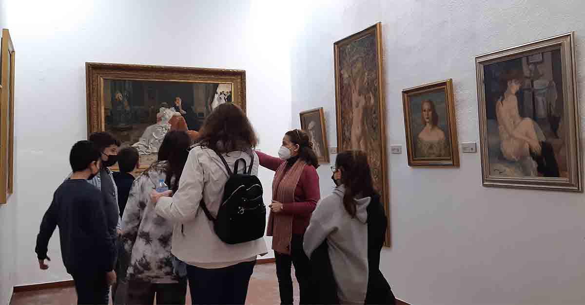 Las Esclavas y el IES Santo Domingo visitan esta semana el Museo Municipal