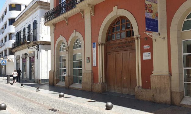 El Centro Cultural Alfonso X acoge un coloquio sobre Mujer y Deporte