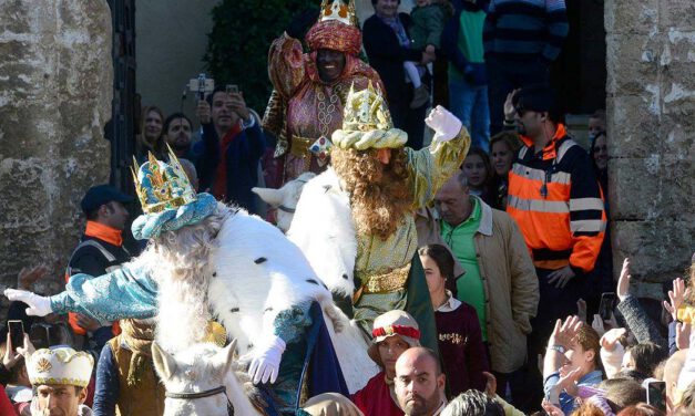 ¿Qué opinas? Cabalgata de Reyes en El Puerto, de forma estacionada y en el centro