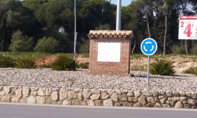 La Flave pide la renovación del azulejo dedicado a Pepi Sánchez en la glorieta de Santa Clara