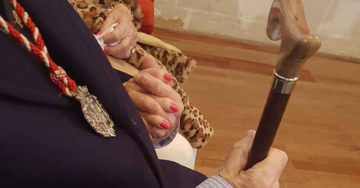 "El amor por una hermandad"