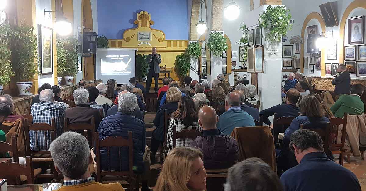 Jaime Rocha ofrece una charla sobre los mitos del espionaje