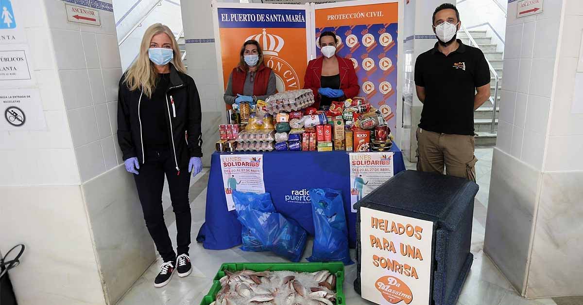 Protección Civil y Radio Puerto concluyen con éxito su recogida de alimentos en el Mercado