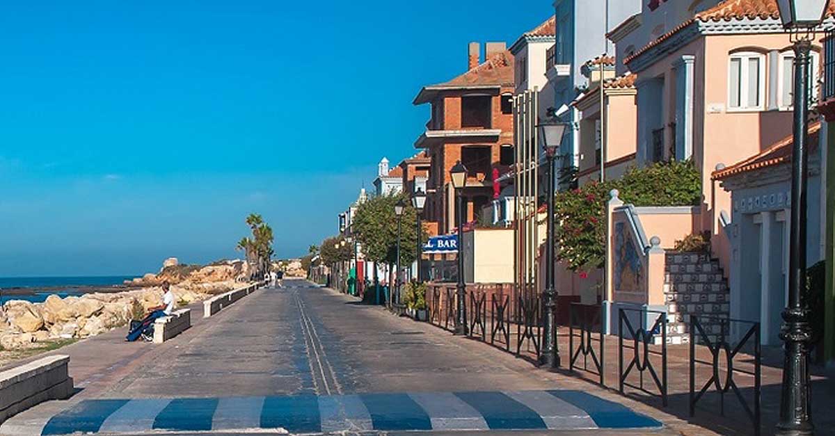 Dos personas denunciadas en Puerto Sherry por trasladarse a su segunda vivienda