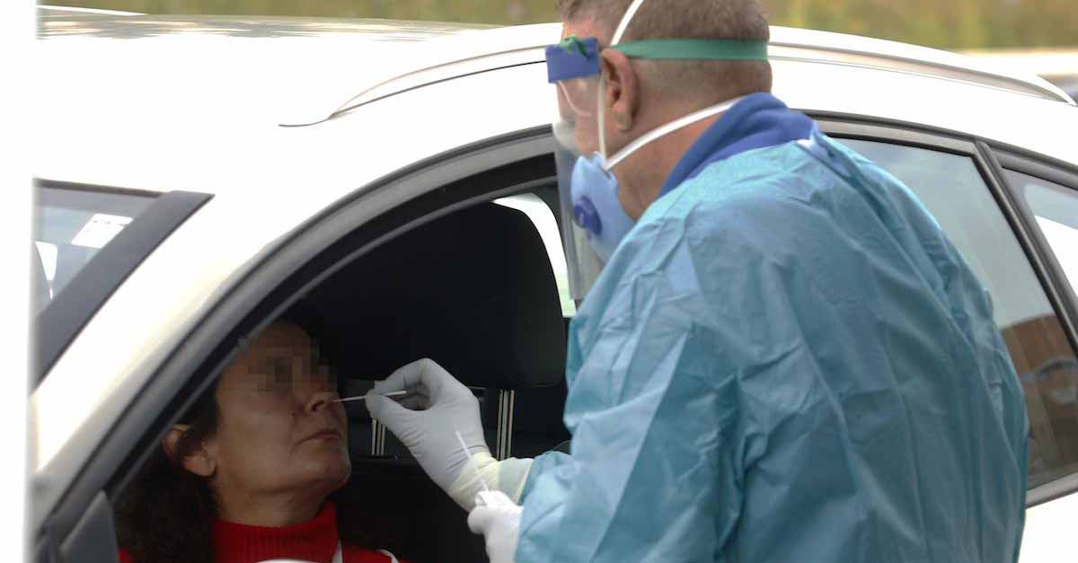 131.245 PCR y 183.460 test rápidos hechos en Andalucía