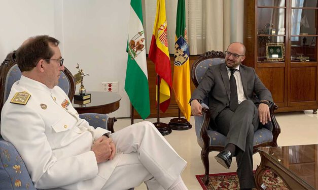 Beardo recibe al nuevo Almirante de la Flota de la Base Naval Antonio Martorell Lacave