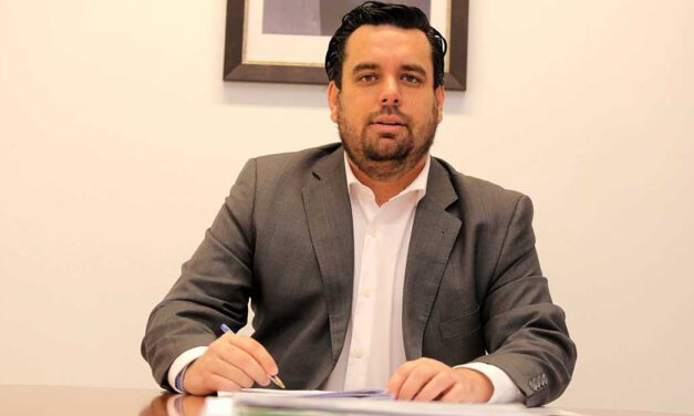 Curro Martínez reitera la necesidad de que la Mancomunidad Bahía de Cádiz reparta el dinero de sus fondos