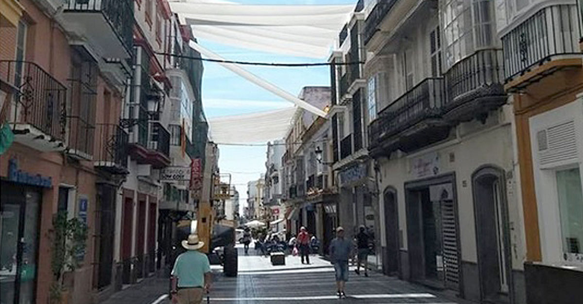 El centro de El Puerto volverá a contar con toldos este verano