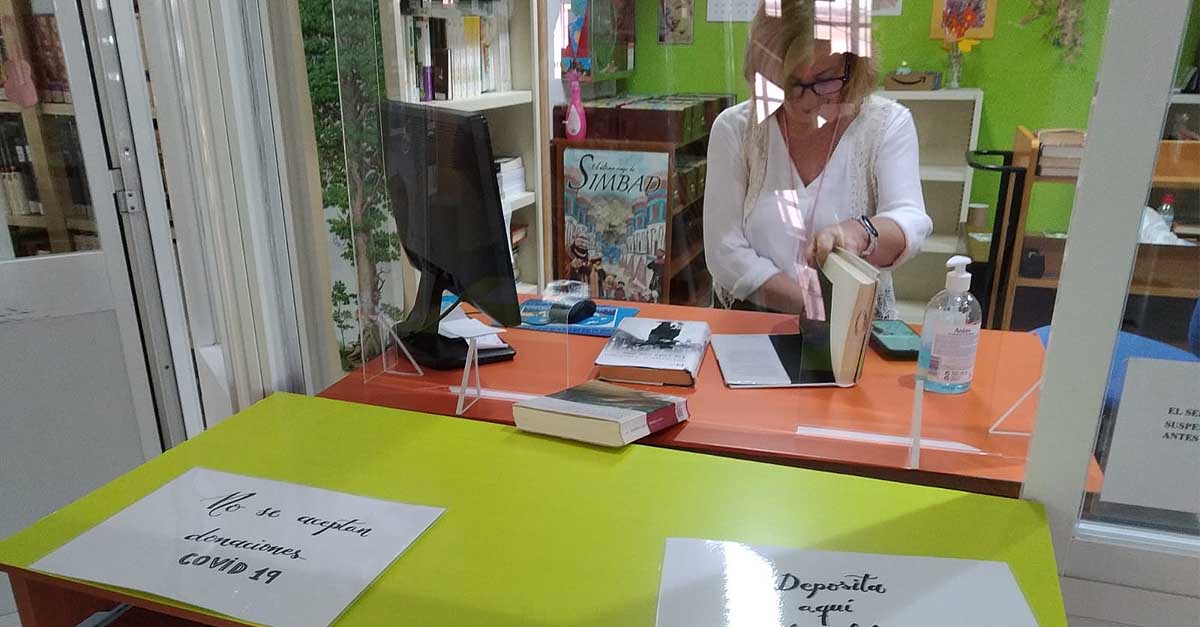La Biblioteca reabrirá el lunes al público para el préstamo y devolución de libros