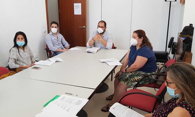 Ayuntamiento y ONGs colaboran en auxilio de las personas más vulnerables económicamente