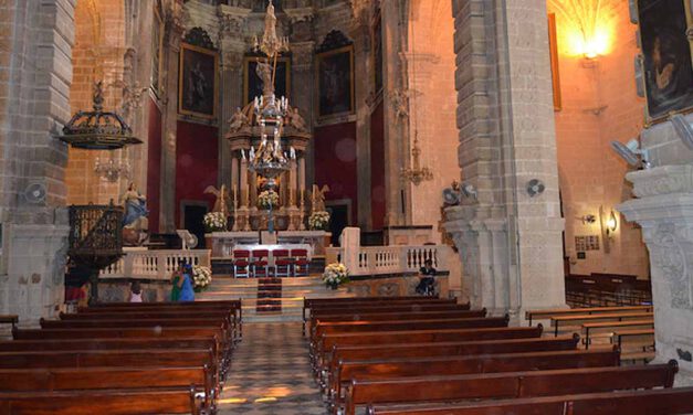 La Basílica de los Milagros acoge una misa funeral por los fallecidos por la Covid-19