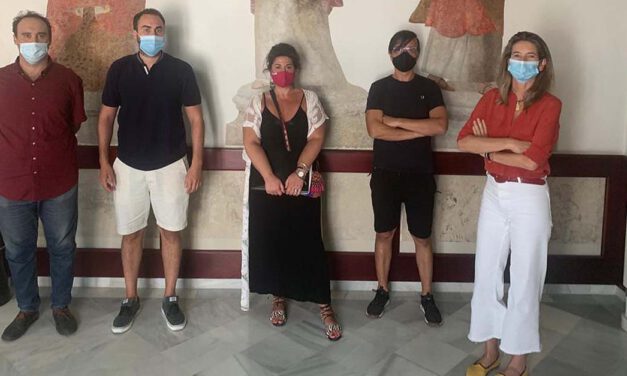 Revive El Puerto presenta al equipo de gobierno sus propuestas para revitalizar el centro