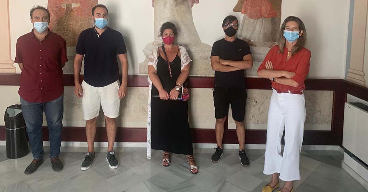 Revive El Puerto presenta al equipo de gobierno sus propuestas para revitalizar el centro