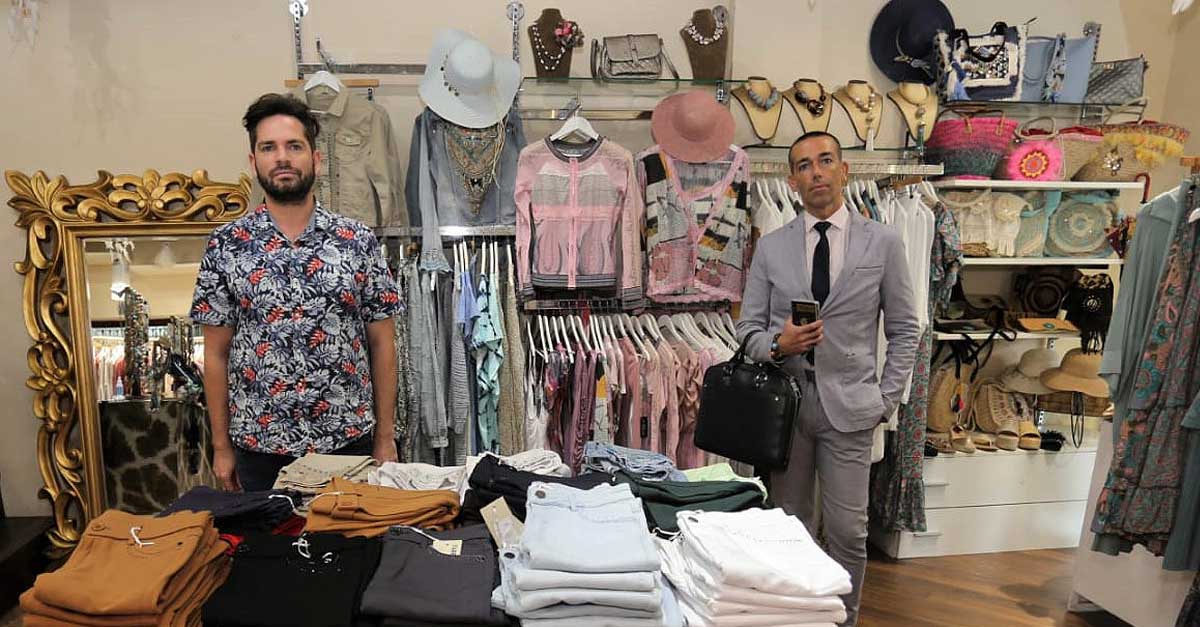 Calleja asiste a la nueva apertura de la tienda de Alberto Nieto