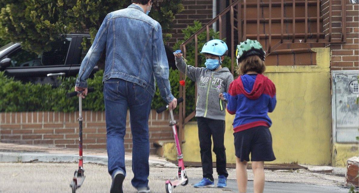 Los niños pueden tener anticuerpos de la covid-19 y virus en su sistema a la vez