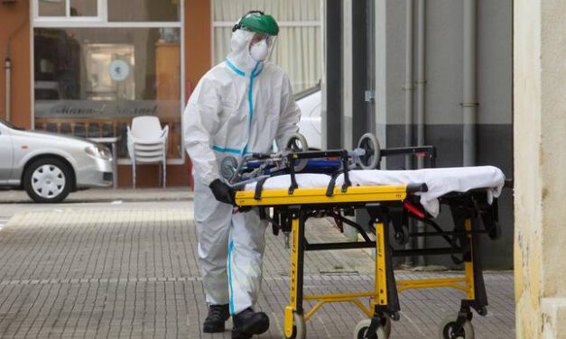 Andalucía reduce el número de hospitalizaciones, aunque hay uno más en la UCI