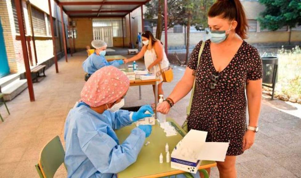 Ocho fallecidos y 1.043 nuevos casos de covid en las últimas 24 horas en Andalucía